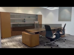 Escritorio ejecutivo en forma de L de madera