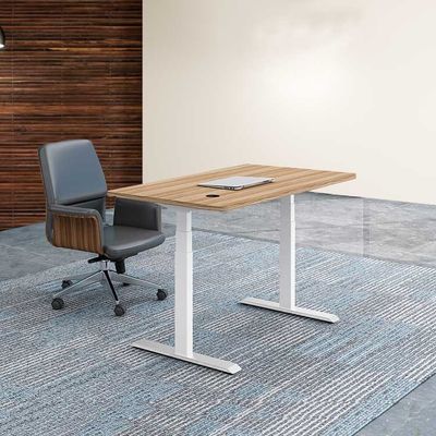 Escritorio de pie ajustable en altura de melamina de madera con ribete de PVC