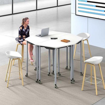 Escritorio de Oficina Plegable con Patas Metálicas Resistentes y Tablero Personalizable para Uso Versátil como Estación de Trabajo