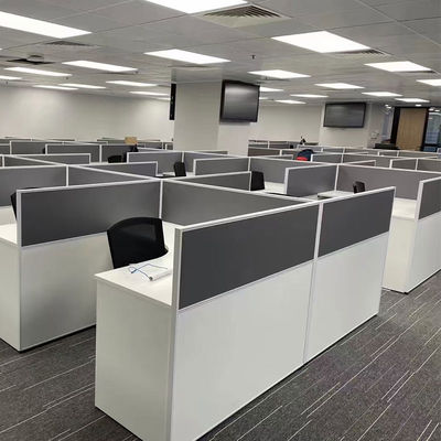 Gray Modular 2 4 6 Silla de oficina Estación de trabajo Cubicle para el personal