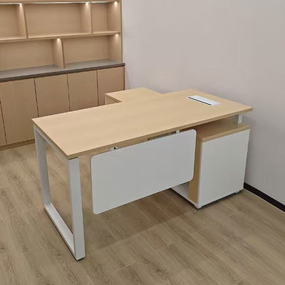 Escritorio de oficina ejecutivo en forma de L con tablero de melamina y 1600 mm de ancho para el espacio de trabajo del jefe o CEO
